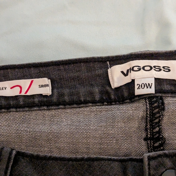 NWT Vigoss Marley Mid rise short size 20W - Picture 7 of 11